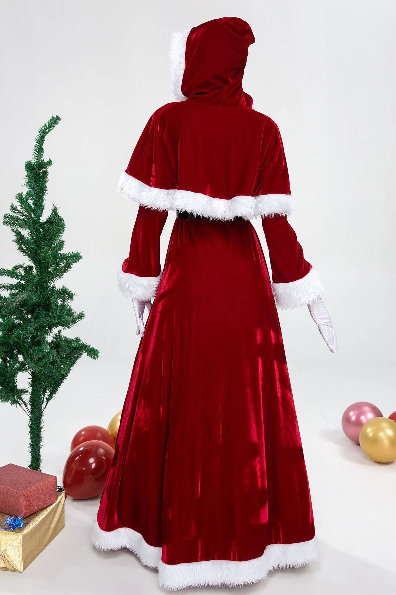"Traje Clássico de Sra. Claus - Vista-se com Elegância e Estilo neste Natal!"