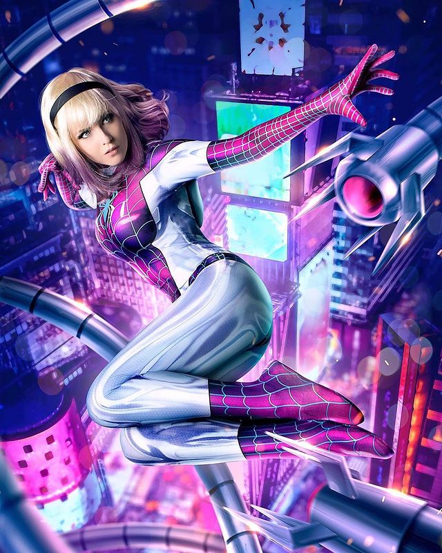 Gwen Spider Cosplay