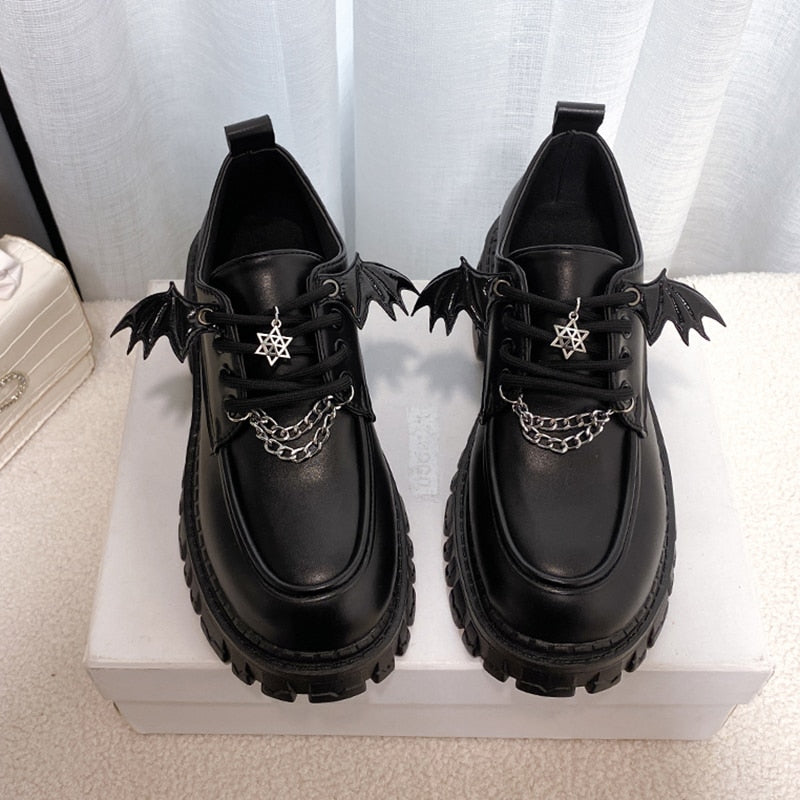 Sapatos Góticos Wandinha Addams