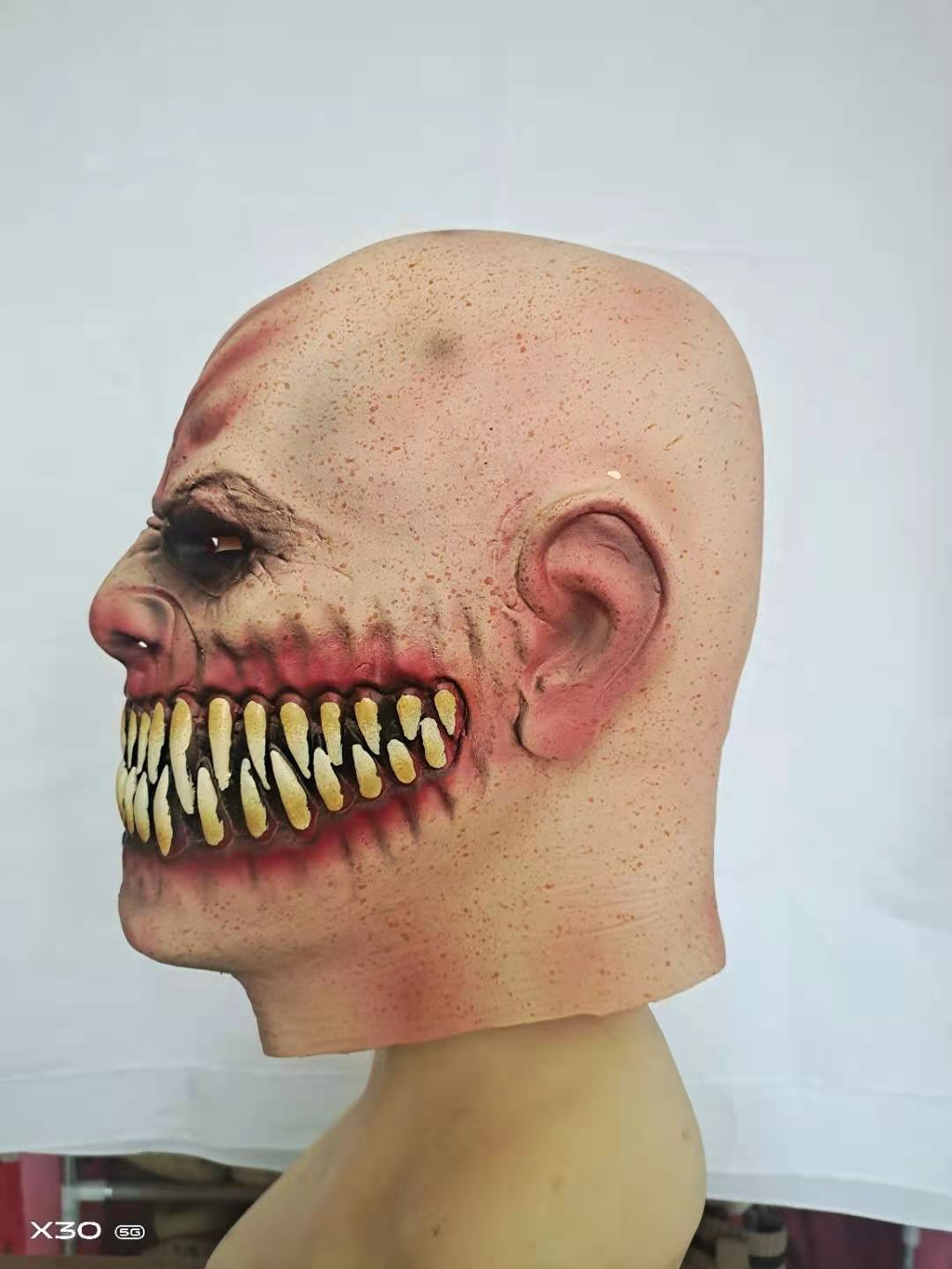 Máscara Demônio Mutante