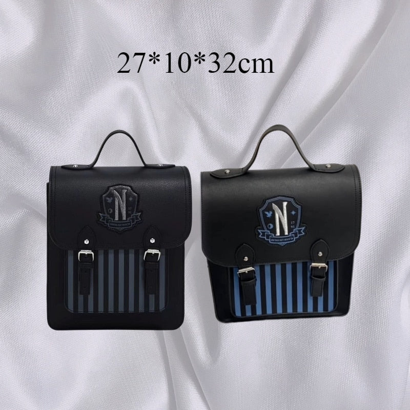 Mochila Colegial Wandinha Addams
