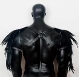 Protector de hombro con plumas medieval