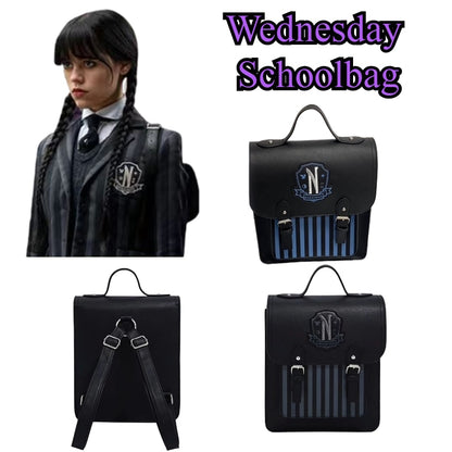 Mochila Colegial Wandinha Addams